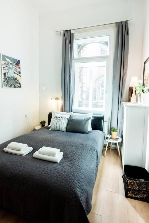 Cosy And Central Apartment With 4 Bedrooms And A/C Budapeszt Zewnętrze zdjęcie
