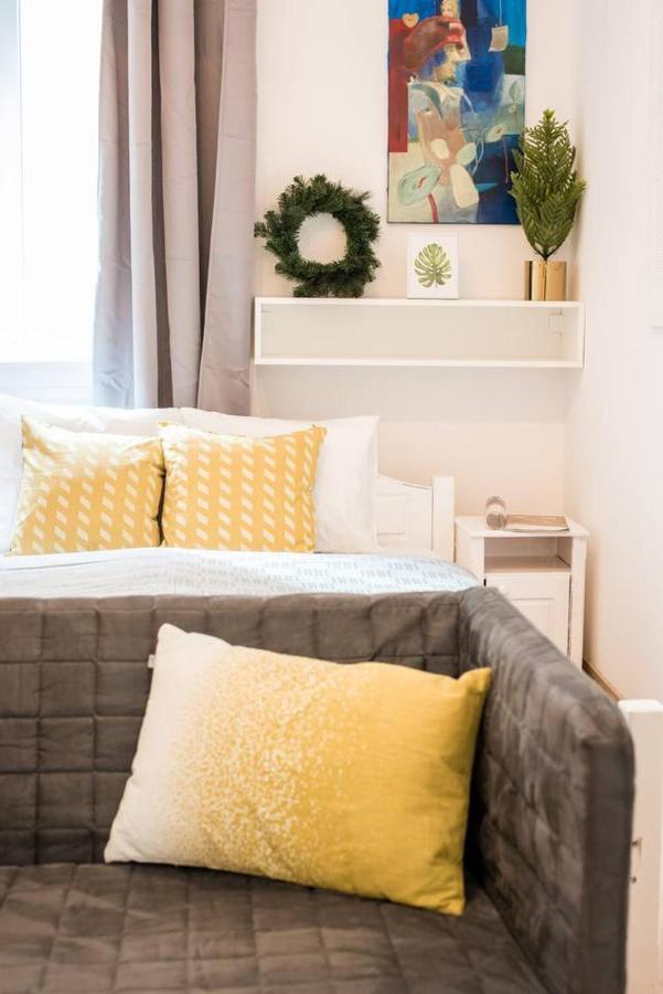 Cosy And Central Apartment With 4 Bedrooms And A/C Budapeszt Zewnętrze zdjęcie