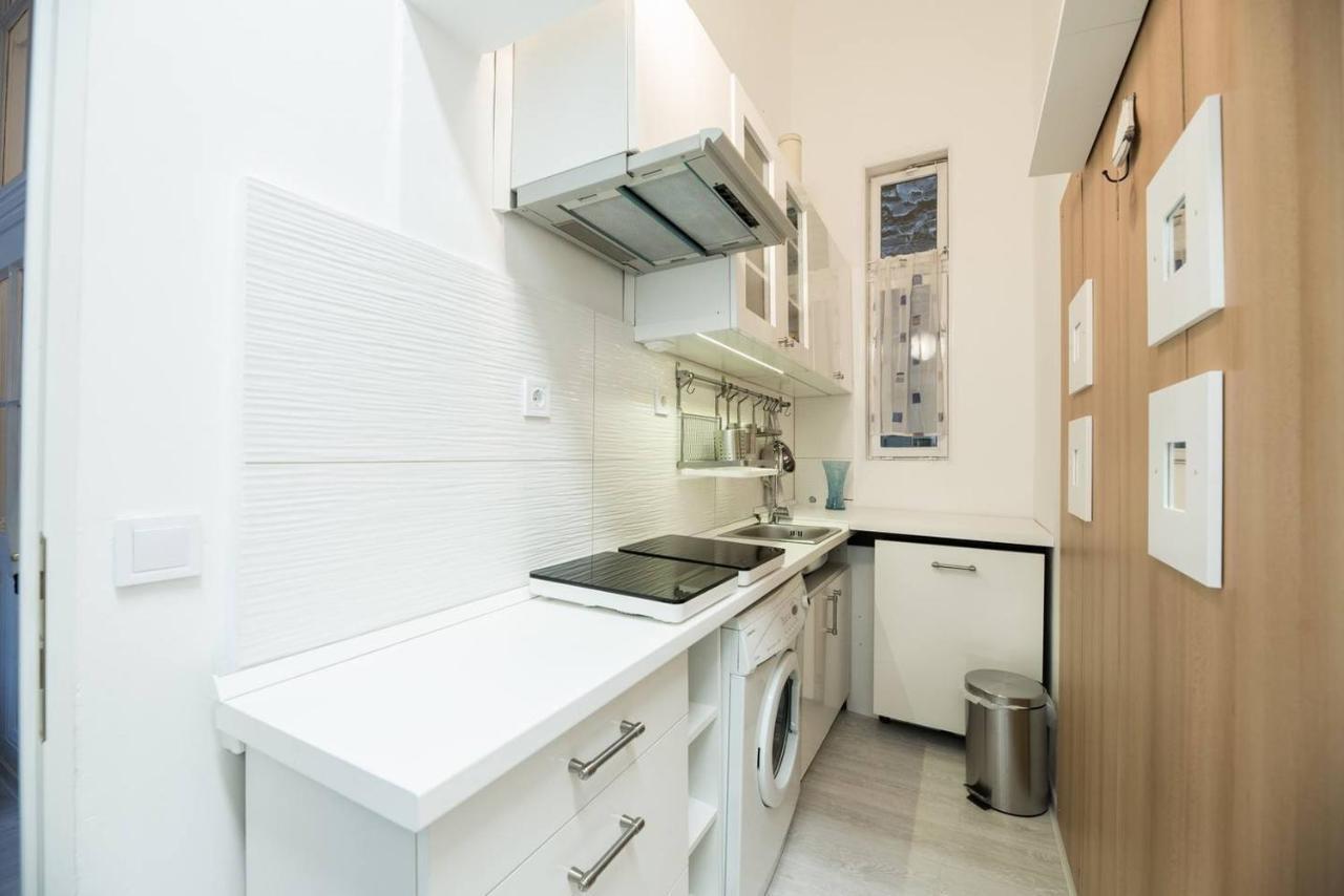 Cosy And Central Apartment With 4 Bedrooms And A/C Budapeszt Zewnętrze zdjęcie